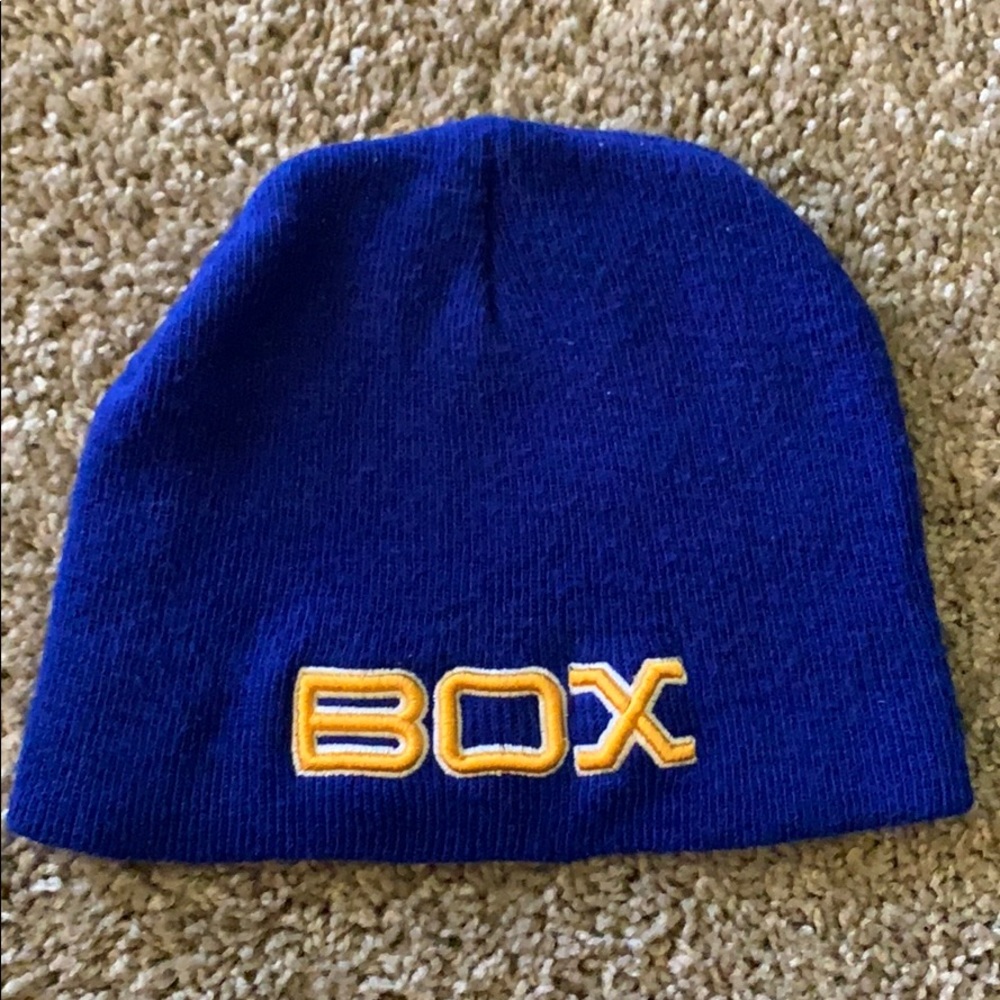 BOX Winter Beanie Pre Owned